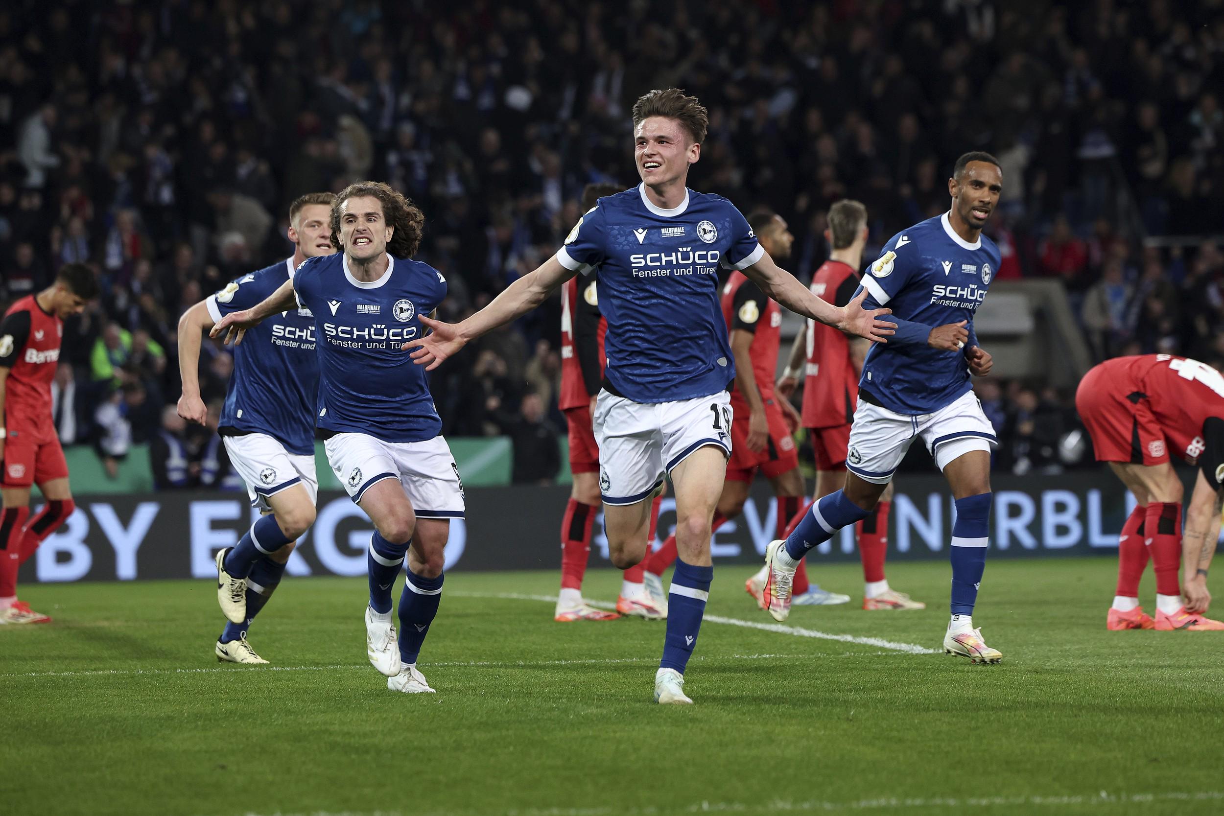 包含德国杯倒计时,AC米兰加时末段临场应变,细节引发关注,底气十足,球队文化再被提及的词条-开云官方网站