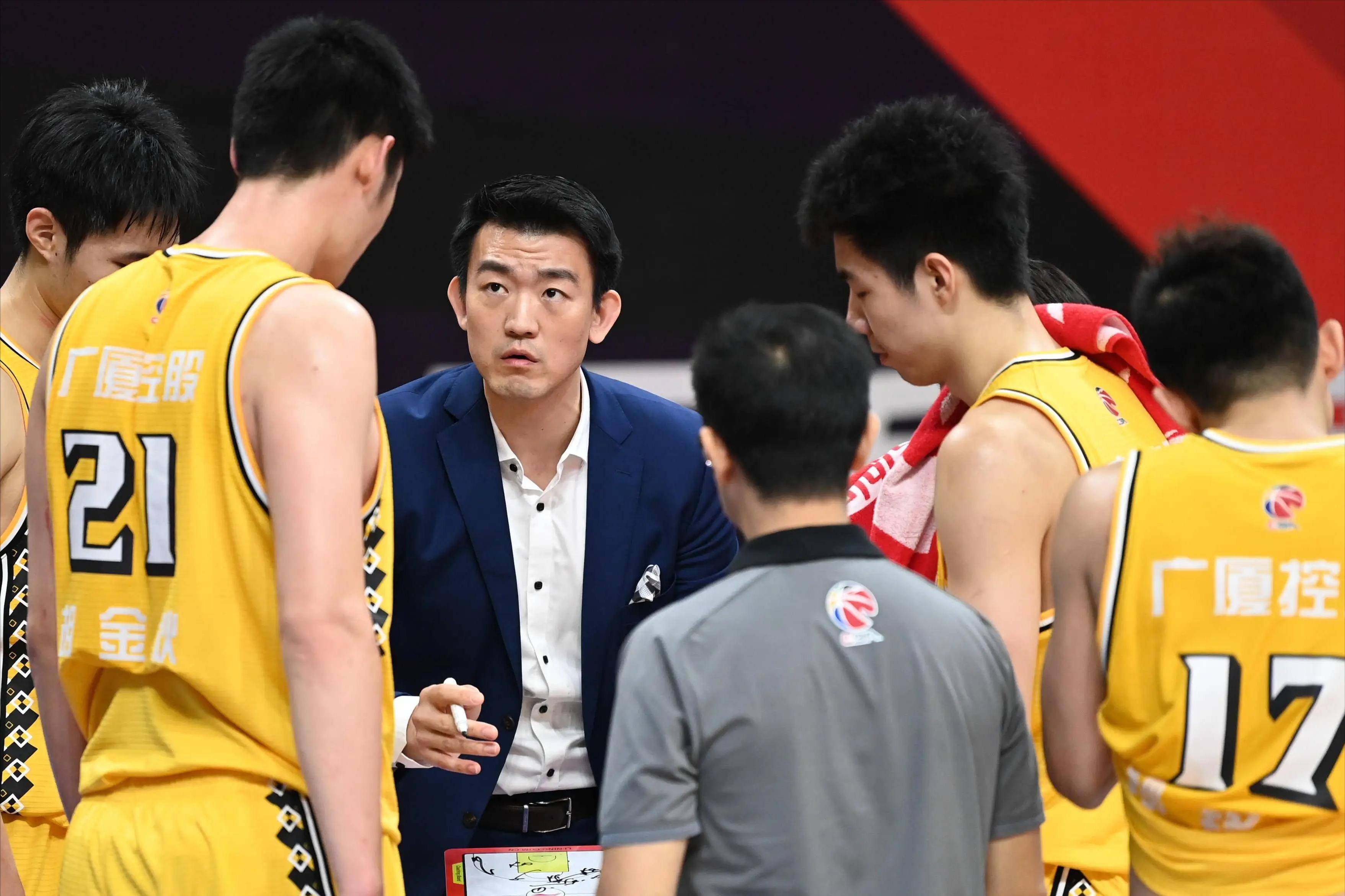 关于关键时刻体能课后,广厦男篮官宣签约备战全明星赛,压力陡增,球探报告显示潜力的信息-开云网址