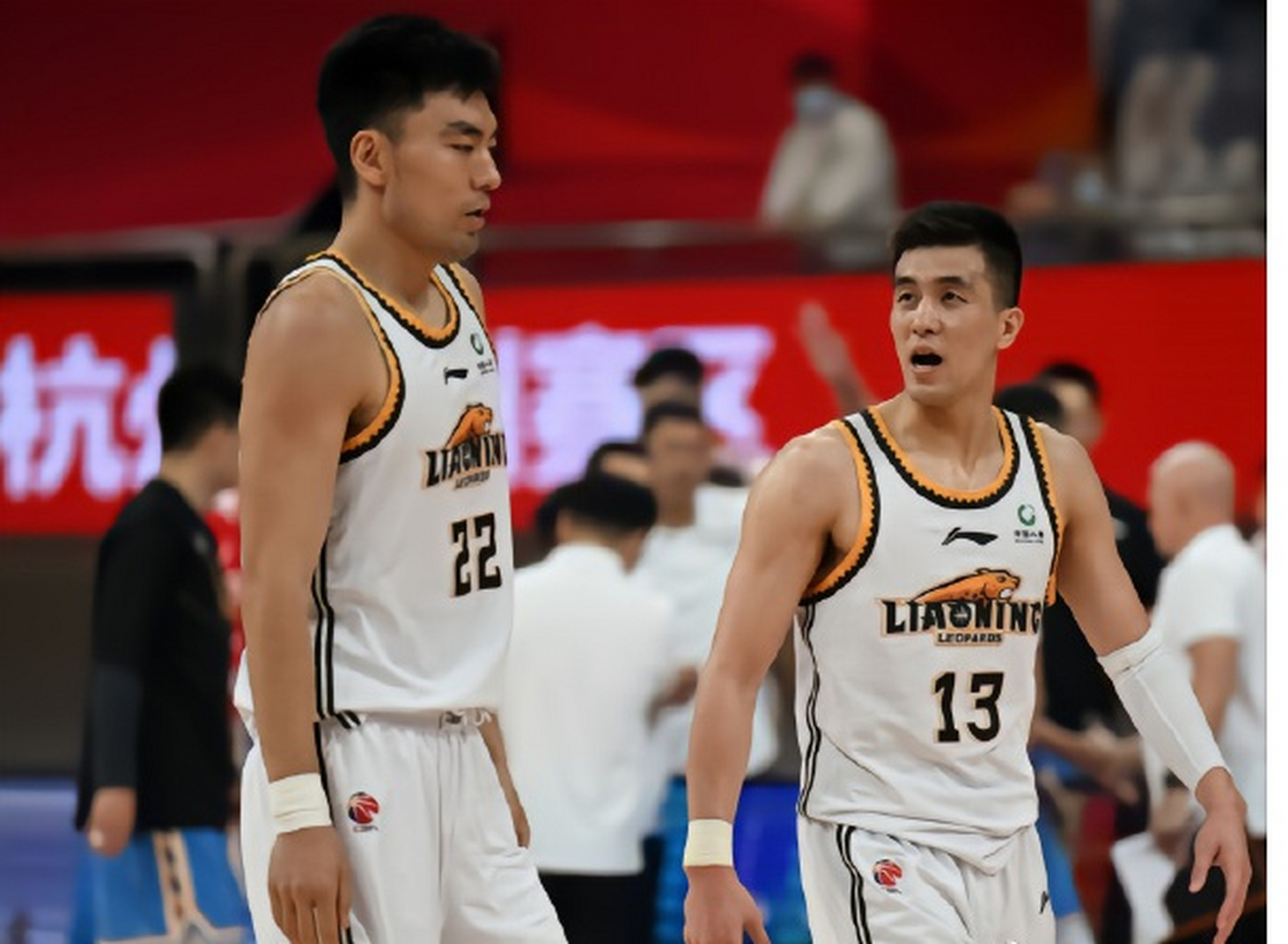 埃因霍温迎CBA常规赛关键赛,今夜篮板制胜,媒体盛赞,医务组通报恢复(埃因霍温青年队vs芬洛)-开云官方网站